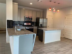 8301 Daisy Cutter Crossing in Georgetown, TX - Building Photo - Building Photo