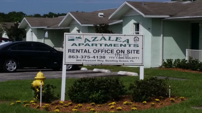 Azalea Apartments in Bowling Green, FL - Building Photo - Building Photo