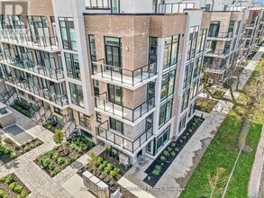 851-851 Sheppard Ave W in Toronto, ON - Building Photo - Building Photo