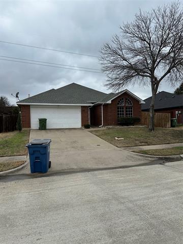 2020 Kenny Ct in Lewisville, TX - Building Photo