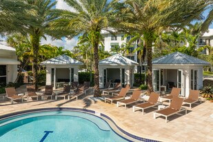 Cameron Estates in West Palm Beach, FL - Building Photo