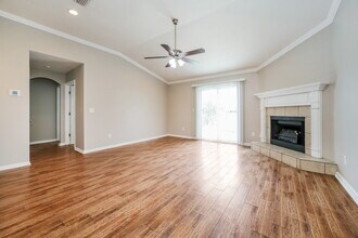 2452 Royal Pointe Dr in Green Cove Springs, FL - Building Photo - Building Photo