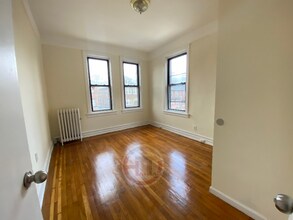 3132 Buhre Ave, Unit 4 in Bronx, NY - Building Photo - Building Photo