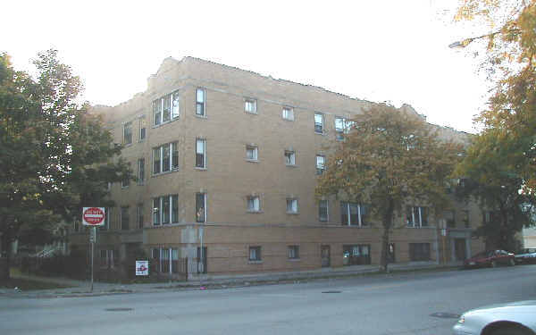 4045-4047 N Kimball Ave