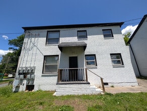 Room in Apartment on Kerr St NW in Concord, NC - Building Photo - Building Photo