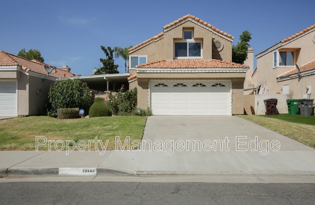 property at 23680 Vía Olivia