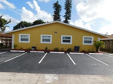 5962 NW 19th St, Unit 3 in Lauderhill, FL - Foto de edificio - Building Photo