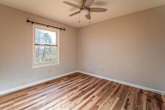 477 Clement Rd in Brevard, NC - Building Photo - Building Photo