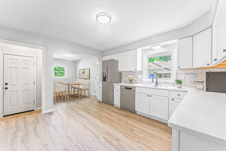 3510 E Heights St SE in Warren, OH - Building Photo - Building Photo