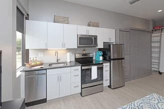 Borden in Wethersfield, CT - Building Photo - Building Photo