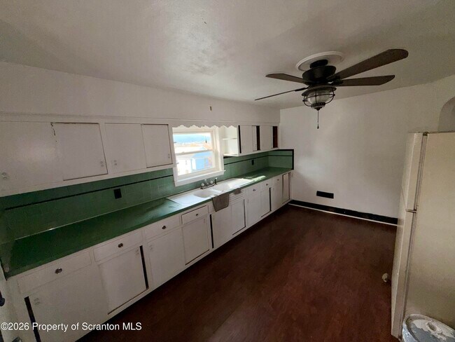 149 Tompkins St in Pittston, PA - Building Photo - Building Photo