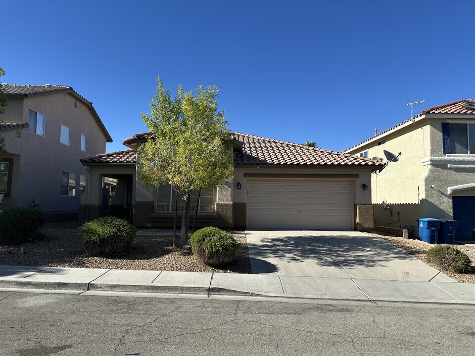 9588 Comiskey Park St in Las Vegas, NV - Building Photo