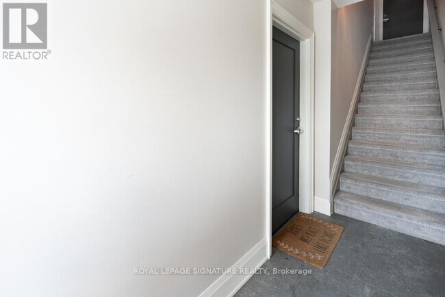 398 Westmoreland Ave N in Toronto, ON - Building Photo - Building Photo