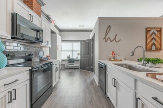 Flats at Carrs Hill in Athens, GA - Building Photo - Interior Photo