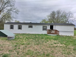 7720 N Hen Peck Rd in Quinton, VA - Building Photo - Building Photo