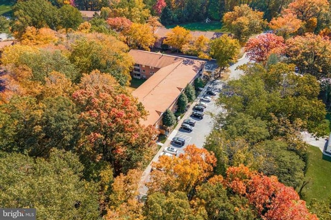 100 Campbell Cir in Downingtown, PA - Foto de edificio - Building Photo