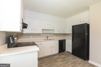 2974 Landmark Dr SE in Conyers, GA - Building Photo - Building Photo