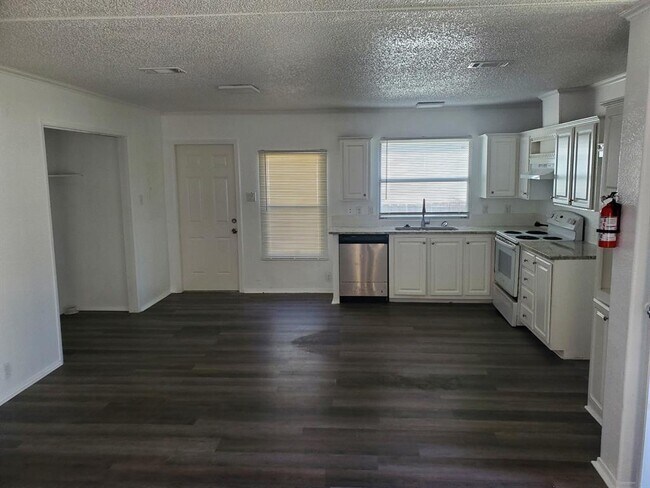 11806 Greenglen Dr in Houston, TX - Building Photo - Building Photo