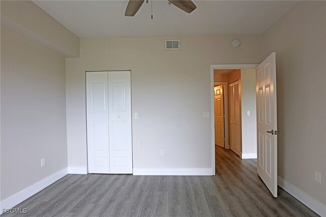 property at 11480 Villa Grand