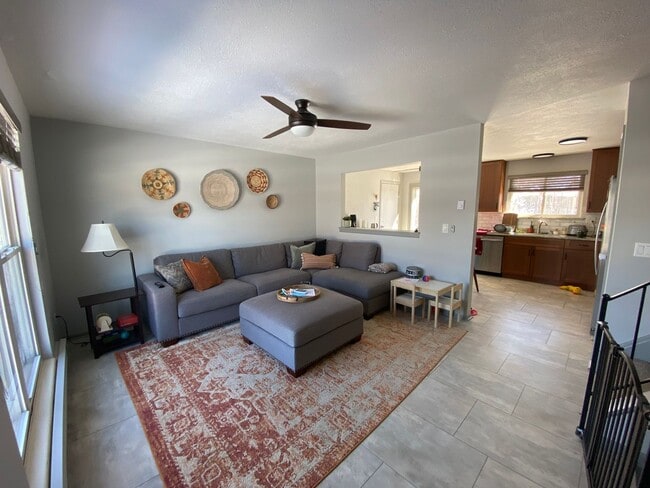 1144 Maple Dr in Broomfield, CO - Building Photo - Building Photo