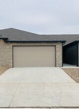 8854 Bristlecone Dr in Lincoln, NE - Building Photo - Building Photo
