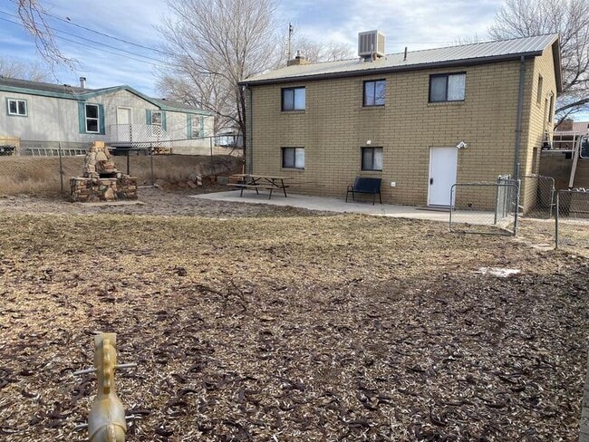 366 S 100 E in Blanding, UT - Building Photo - Building Photo