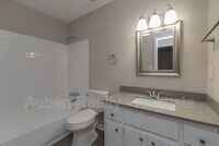 1546 Hamilton Dr photo'