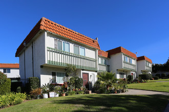 Su Casa Por Cortez Apartments in Encinitas, CA - Building Photo - Building Photo