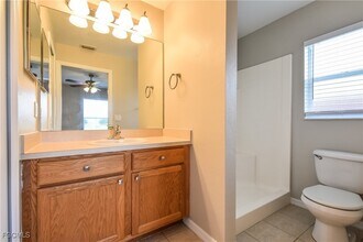 2229 NW Juanita Pl in Cape Coral, FL - Foto de edificio - Building Photo