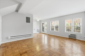 1737 Preston Rd in Alexandria, VA - Building Photo - Building Photo