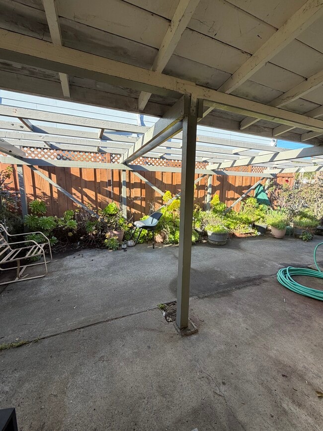 165 East St in Aptos, CA - Building Photo - Building Photo