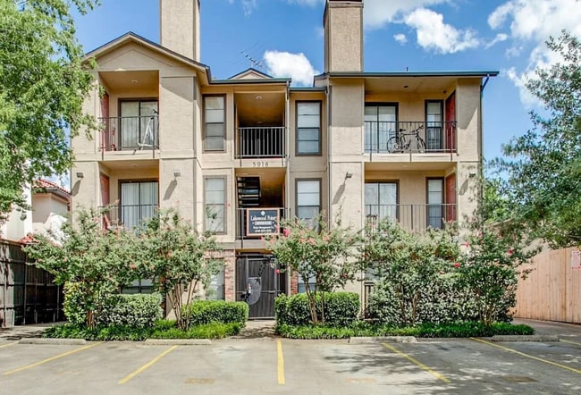 property at 5916 Gaston Ave