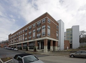 Glen Rock in Asheville, NC - Building Photo