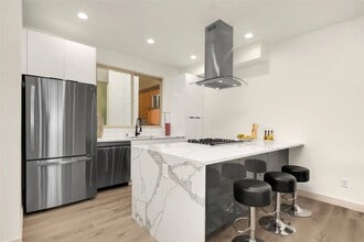 7029 15th Ave NW in Seattle, WA - Building Photo - Building Photo