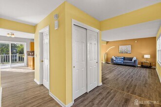 9 Poplar Rd in Piscataway, NJ - Building Photo - Building Photo