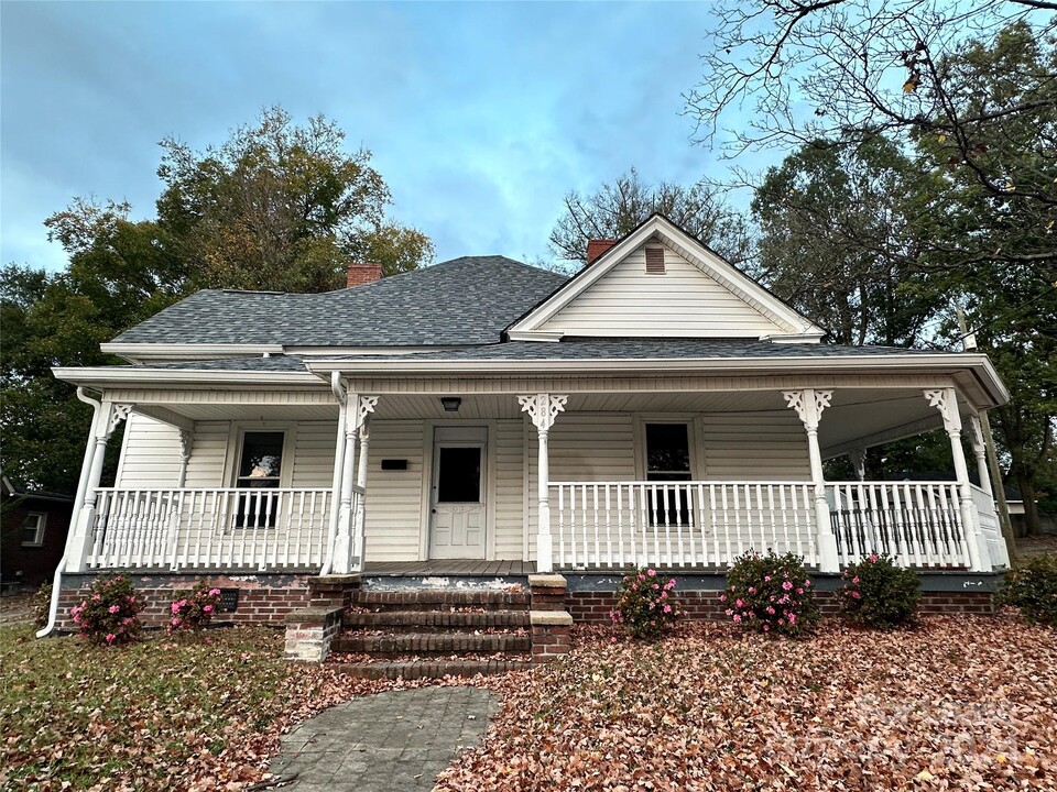 284 Kerr St NW in Concord, NC - Building Photo