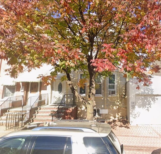 property at 212 59th St