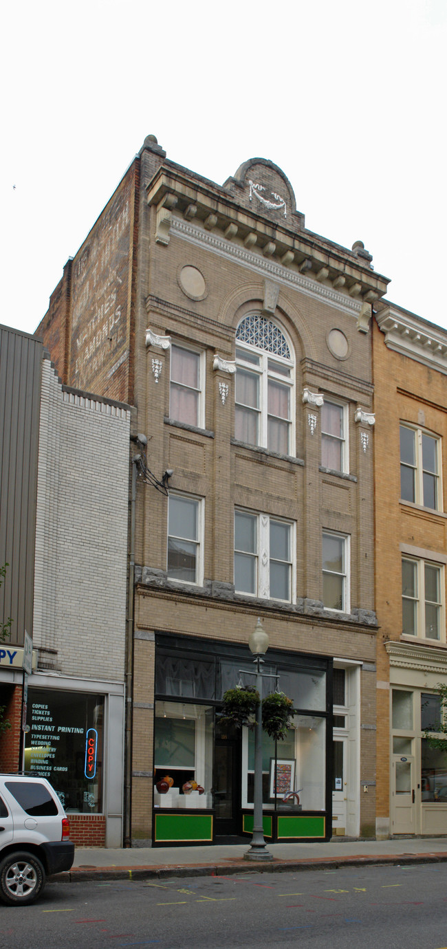 118 Campbell Ave SW in Roanoke, VA - Foto de edificio - Building Photo