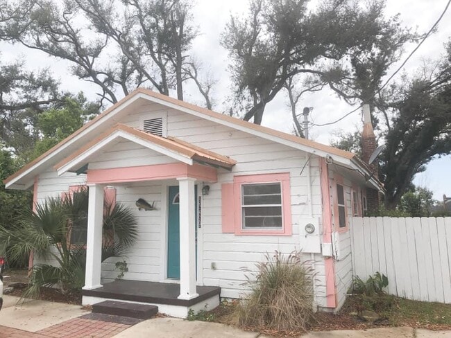 340 N Cove Blvd in Panama City, FL - Building Photo - Building Photo