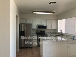 4022 E Pecan Rd in Phoenix, AZ - Building Photo - Building Photo