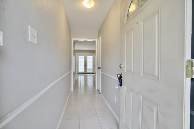 10811 Sugar Hill Dr in Houston, TX - Building Photo - Building Photo