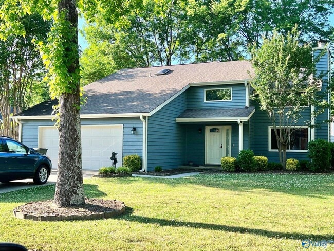 property at 14909 Clovercrest Dr SE