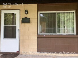 602 74th St in Newport News, VA - Building Photo