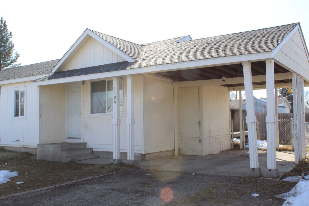 1106 S Beeman St in Airway Heights, WA - Building Photo