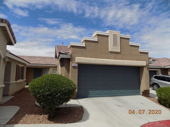 property at 1049 Chestnut Bay Ave