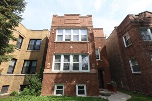 5653 N Talman Ave in Chicago, IL - Building Photo