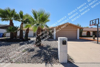 2931 W Villa Maria Dr in Phoenix, AZ - Foto de edificio - Building Photo