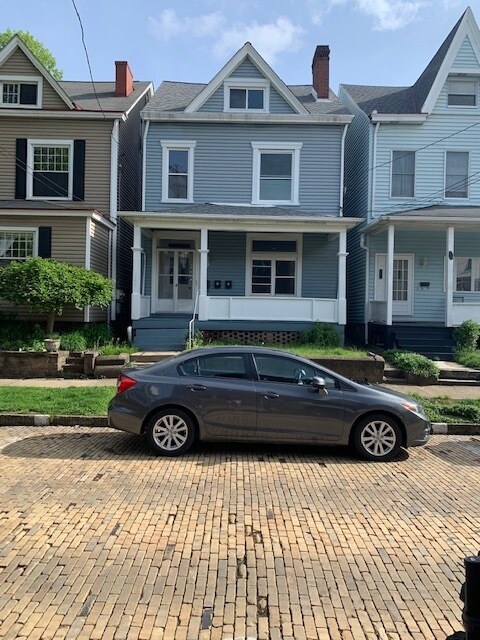 129 3rd St in Aspinwall, PA - Building Photo