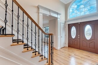 134-110 10th St in Hicksville, NY - Building Photo - Building Photo