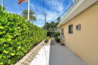 101 Akron St in Lake Worth Beach, FL - Building Photo - Building Photo